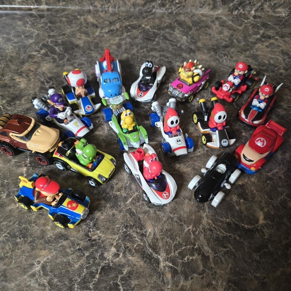 Hot Wheels Mario Kart Lot 16 Diecast Cars Mario Yoshi Bowser Shy Guy Nintendo